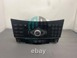 MERCEDES-BENZ E250 coupe Stereo Radio Cd Player Navi head unit A2129063001