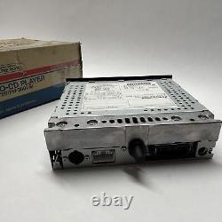 Mitsubishi Shogun Pajero Stereo Radio Head Unit CD Player Dash Genuine MZ312720