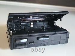 Rare AIWA HS-T27 WALKMAN PERSONAL STEREO RADIO CASSETTE PLAYER WORKING 1980'S