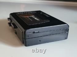 Rare AIWA HS-T27 WALKMAN PERSONAL STEREO RADIO CASSETTE PLAYER WORKING 1980'S