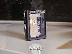 Rare AIWA HS-T27 WALKMAN PERSONAL STEREO RADIO CASSETTE PLAYER WORKING 1980'S