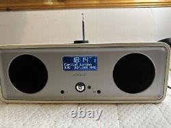 VITA AUDIO R2i INTEGRATED STEREO DAB FM RADIO PLAYER CLOCK IPOD DOCK no Remote