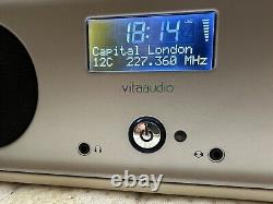 VITA AUDIO R2i INTEGRATED STEREO DAB FM RADIO PLAYER CLOCK IPOD DOCK no Remote