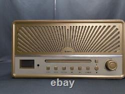 Lecteur CD et radio Hi-Fi stéréo Auna au style vintage en très bon état, accessoire de film