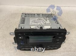 Lecteur de radio CD Dacia Duster 10-14 avant restylage sans code 281155216R