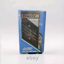 Radio cassette stéréo personnel Sanyo vintage MGR61 avec boîte et écouteurs d'origine